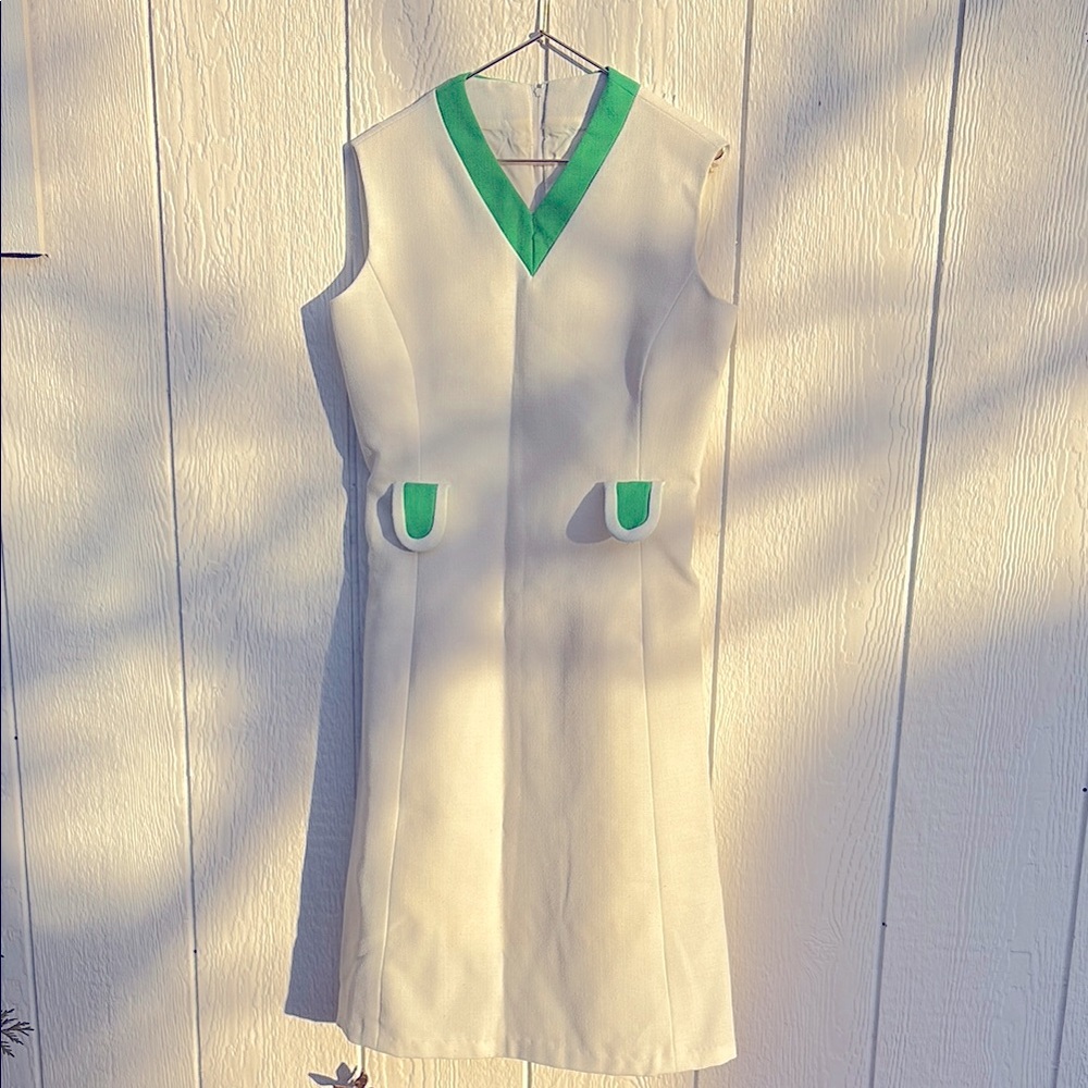 VTG Amazing late 60s “tennis” shift dress